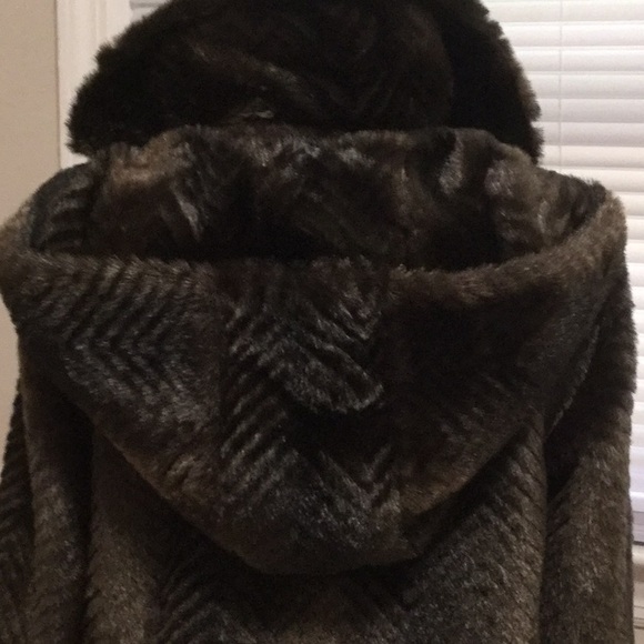 Guess Jacket - Picture 4 of 6